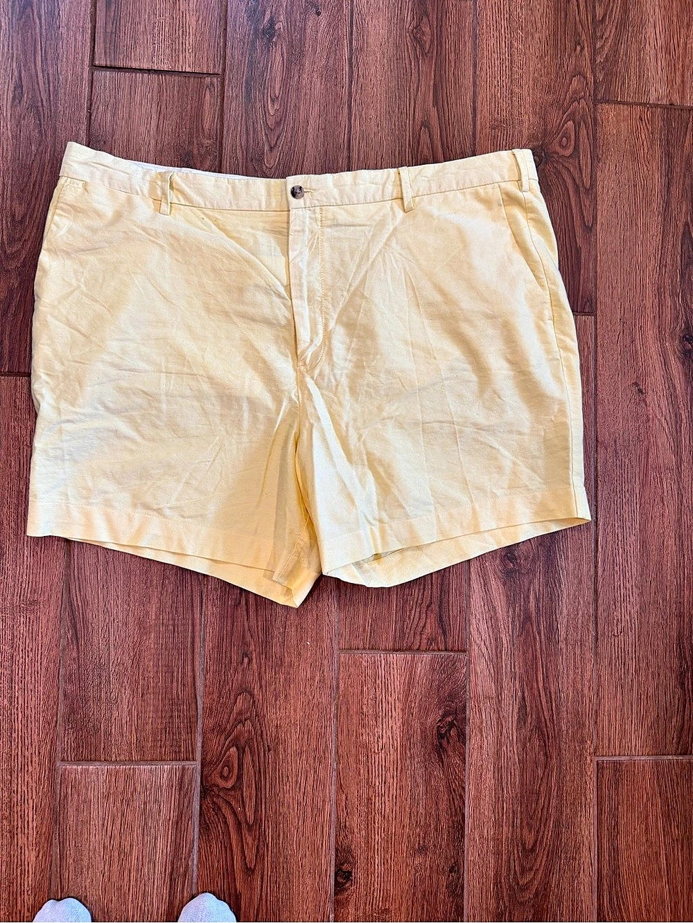 Polo Ralph Lauren Classic Fit Men's Flat Front Shorts 6” Yellow Waist 42